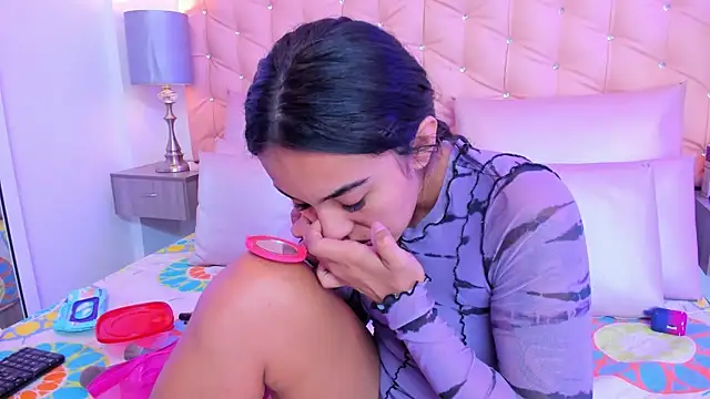 Leslie Bussh  online show from 27, 3, 2026