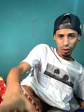 Snapshot of Alexx_1214 chatting on 15, 9, 2025 Alexx 1214 online show from 15, 9, 2025