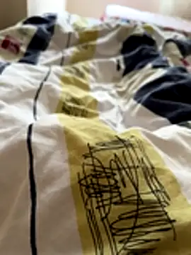 Snapshot of LAZ3R1 chatting on 26, 10, 2025 LAZ3R1 online show from 26, 10, 2025