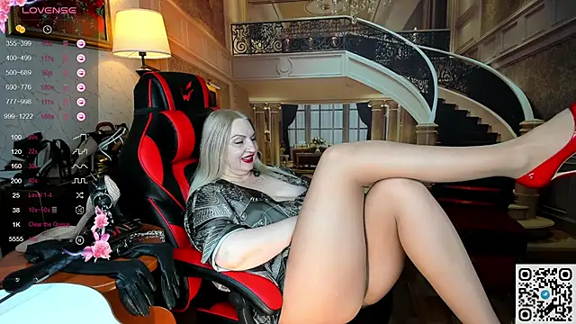 Nina Devillle online show from 27, 3, 2026