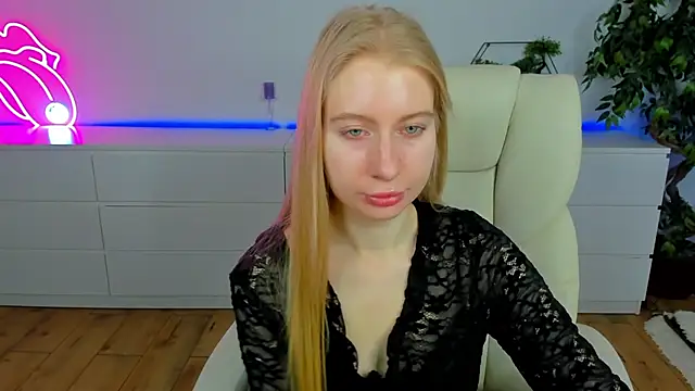 Alina Blonde online show from 14, 3, 2026