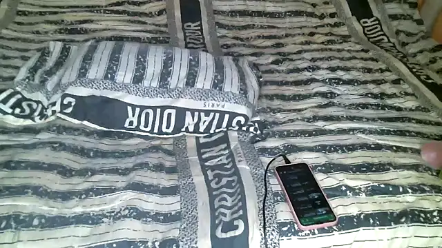 Snapshot of shleybabe chatting on 2, 10, 2025 shleybabe online show from 2, 10, 2025