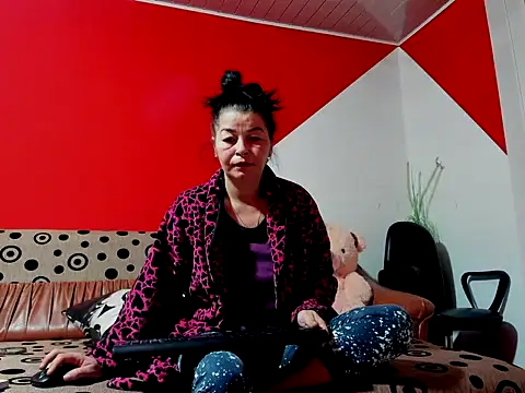 Soffy Skye online show from 6, 10, 2025