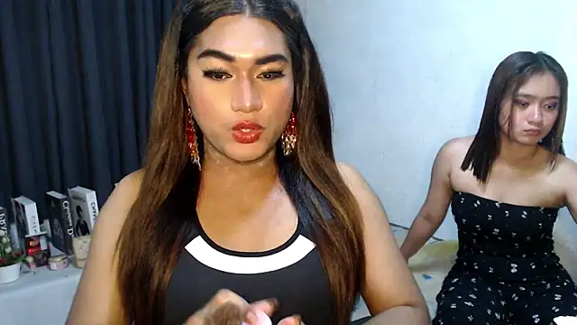 Elysia Fox online show from 6, 3, 2026