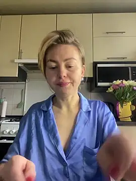 MartaLuna  online show from 16, 2, 2026