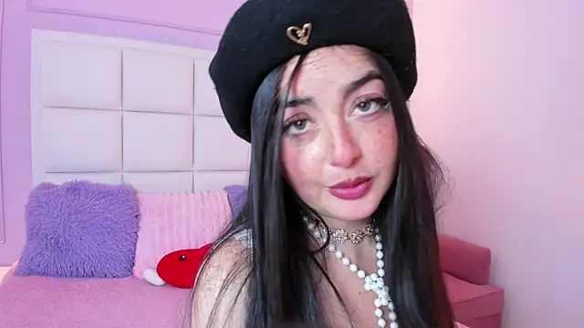 Snapshot of Ashleypetit chatting on 22, 7, 2026 Ashleypetit online show from 22, 7, 2026
