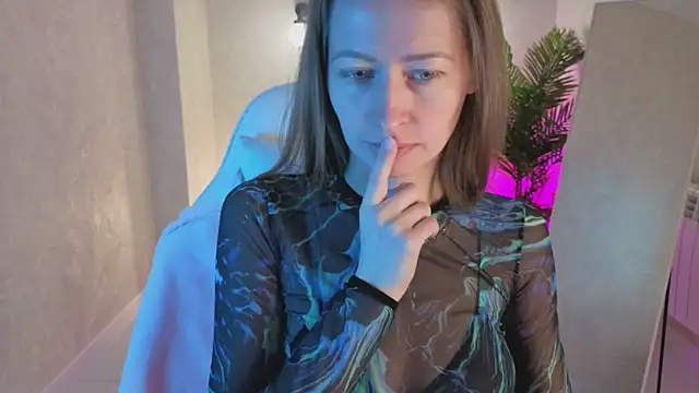 bella li   online show from 29, 11, 2025