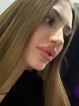 Elizabeth Tay online show from 13, 3, 2026