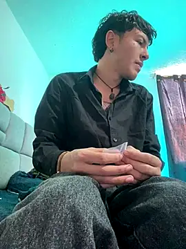 NaytonFreeman online show from 22, 12, 2025