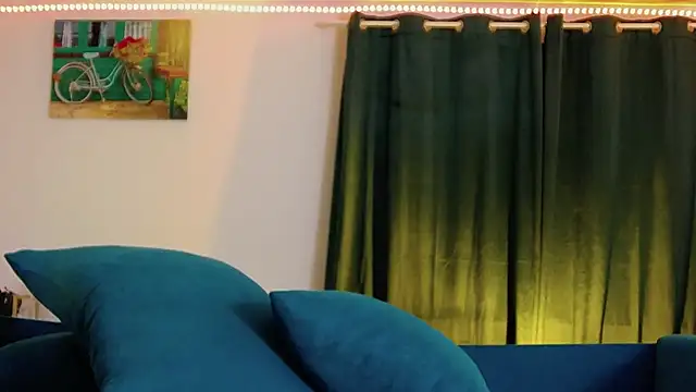 Snapshot of ScarlettNoirr chatting on 28, 4, 2026 ScarlettNoirr online show from 28, 4, 2026