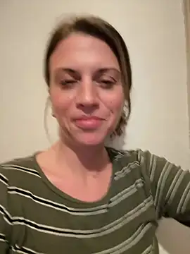 Snapshot of ScarlettNoirr chatting on 13, 5, 2026 ScarlettNoirr online show from 13, 5, 2026