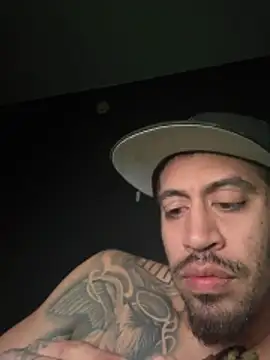 Snapshot of busnfatnutsLildee chatting on 27, 10, 2025 busnfatnutsLildee online show from 27, 10, 2025