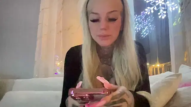 paulinaalatalo online show from 19, 12, 2025