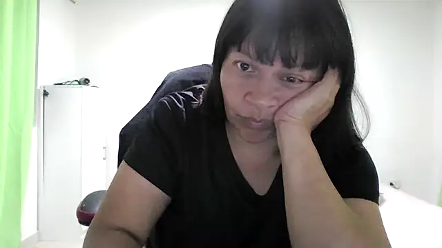 Snapshot of adri89-g chatting on 1, 7, 2026 adri89-g online show from 1, 7, 2026