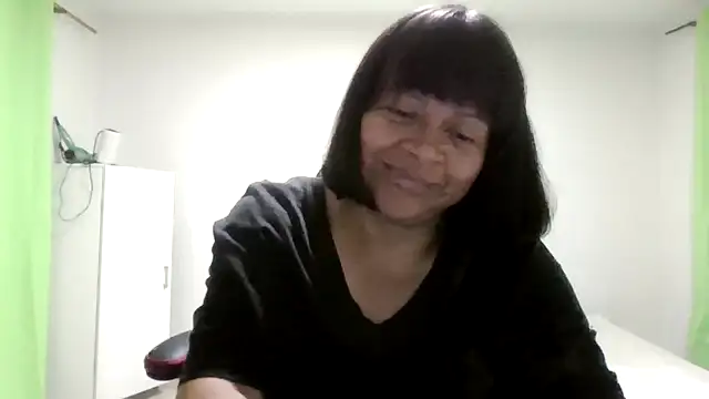 Snapshot of adri89-g chatting on 13, 7, 2026 adri89-g online show from 13, 7, 2026