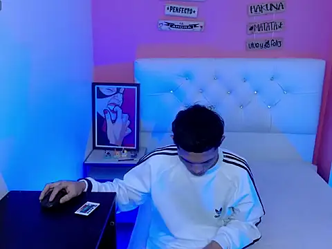 EL VENEZOLANO 22CM online show from 18, 9, 2025