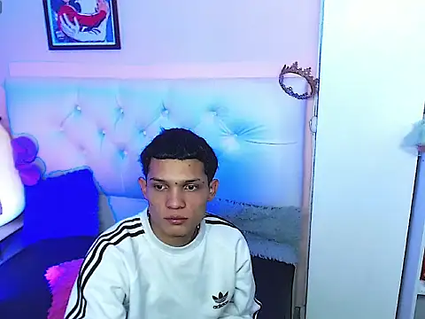 EL VENEZOLANO 22CM online show from 26, 9, 2025