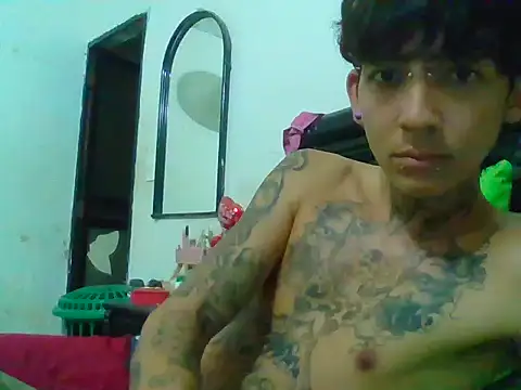 Snapshot of LaParKa31 chatting on 13, 9, 2025 LaParKa31 online show from 13, 9, 2025