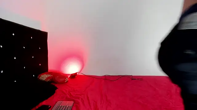 maykel and mike online show from 14, 1, 2026