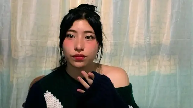 Sullyoonn online show from 7, 11, 2025