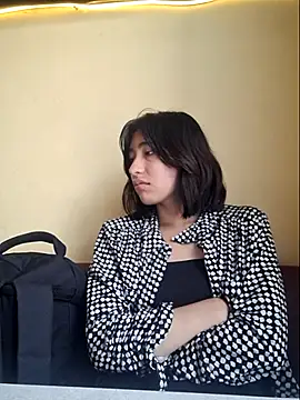 Sullyoonn online show from 24, 3, 2026