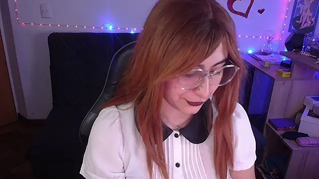 Miacatsito3 online show from 2, 6, 2026