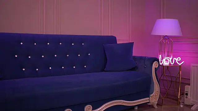 Snapshot of KatieHayes chatting on 5, 2, 2026 KatieHayes online show from 5, 2, 2026