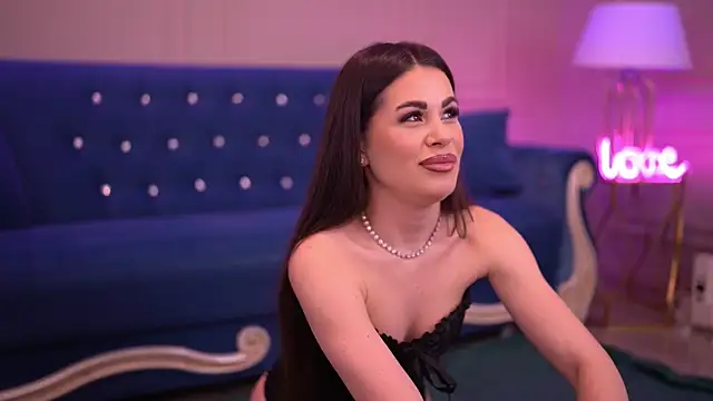 Snapshot of KatieHayes chatting on 8, 2, 2026 KatieHayes online show from 8, 2, 2026