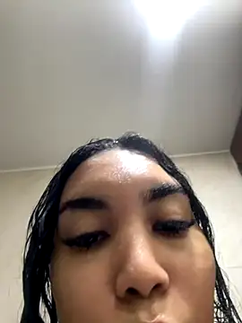 karolaalcendra online show from 2, 12, 2025