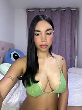 karolaalcendra online show from 11, 2, 2026