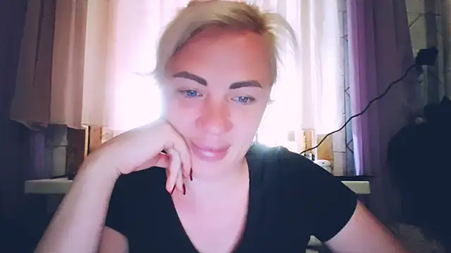 Snapshot of EmmaCat_ chatting on 20, 5, 2026 EmmaCat online show from 20, 5, 2026
