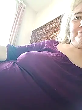 Snapshot of goodstyle chatting on 4, 10, 2025 goodstyle online show from 4, 10, 2025