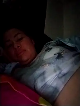 LaraCaliente online show from 11, 4, 2026