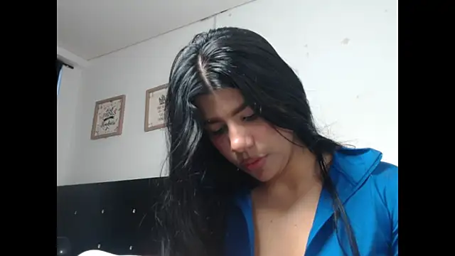 Snapshot of MayaScott11 chatting on 22, 5, 2026 MayaScott11 online show from 22, 5, 2026