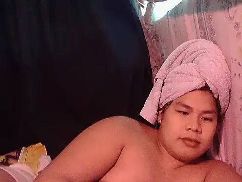 Snapshot of Huntrix2025 chatting on 25, 6, 2026 Huntrix2025 online show from 25, 6, 2026