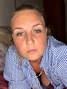 Snapshot of The_Real_Blondie chatting on 14, 9, 2025 The Real Blondie online show from 14, 9, 2025