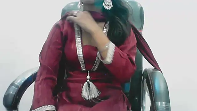 Snapshot of short_girl_ chatting on 13, 5, 2026 short girl online show from 13, 5, 2026