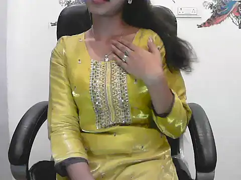 Snapshot of short_girl_ chatting on 22, 6, 2026 short girl online show from 22, 6, 2026