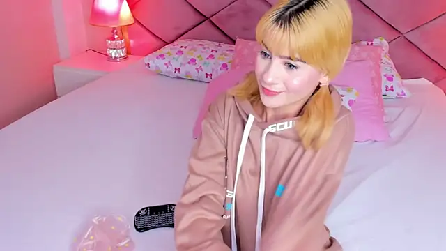 ChloeLaurentt online show from 7, 2, 2026