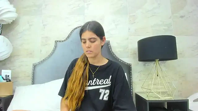 Snapshot of isabel_09 chatting on 24, 7, 2026 isabel 09 online show from 24, 7, 2026