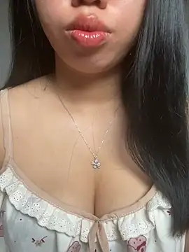 Snapshot of Rose-babyx chatting on 18, 6, 2026 Rose-babyx online show from 18, 6, 2026