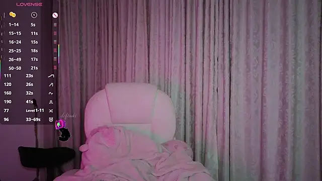 Snapshot of stephymoon_ chatting on 12, 9, 2025 stephymoon online show from 12, 9, 2025