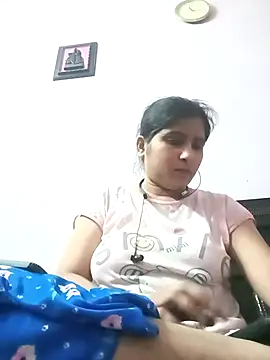 aliya-jaan71 online show from 25, 4, 2026