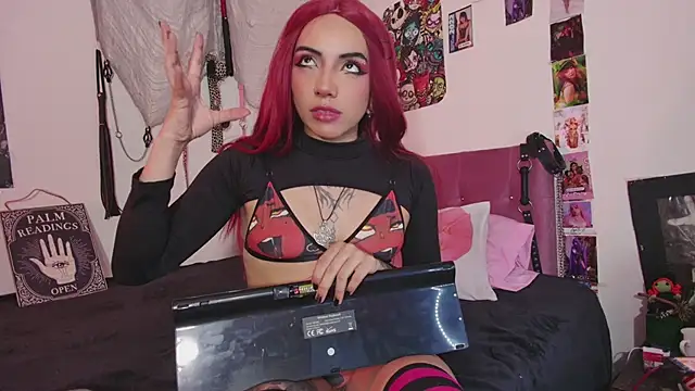 agathaaiko6 online show from 4, 12, 2025