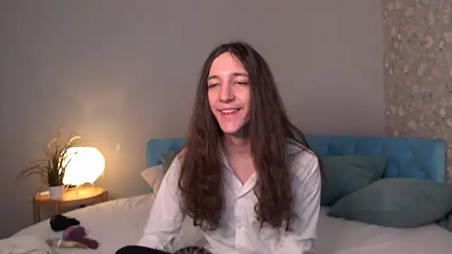 SilverMuse  online show from 15, 4, 2026