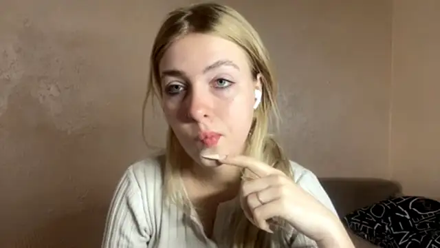LanaNoir online show from 10, 10, 2025