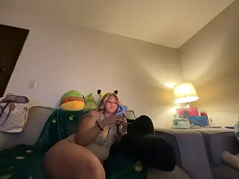 GoddessFatPuss online show from 23, 12, 2025