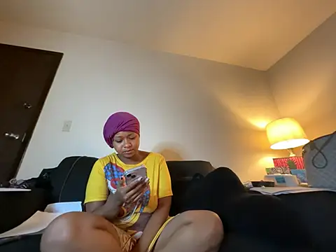 Snapshot of GoddessFatPuss chatting on 7, 7, 2026 GoddessFatPuss online show from 7, 7, 2026