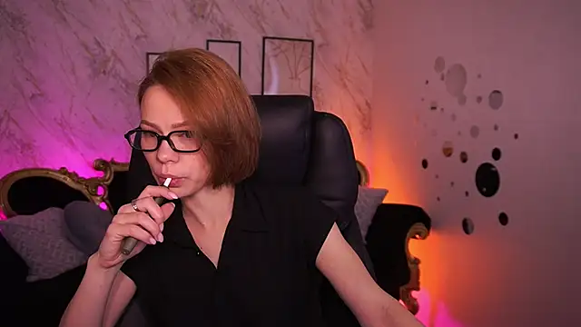 Snapshot of ShyySiren chatting on 3, 5, 2026 ShyySiren online show from 3, 5, 2026