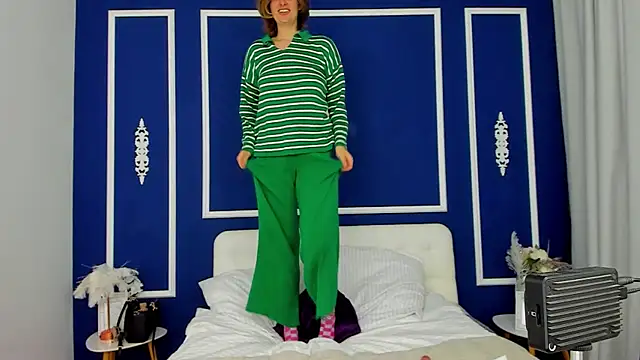 SabrinaRayX online show from 27, 10, 2025